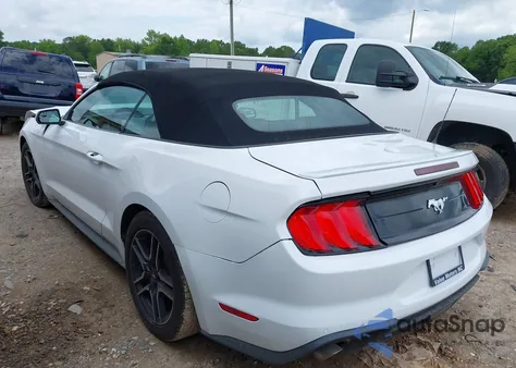 2018 Ford Mustang Ecoboost Premium z USA, uszkodzony, nr VIN 1FATP8UH7J5155047